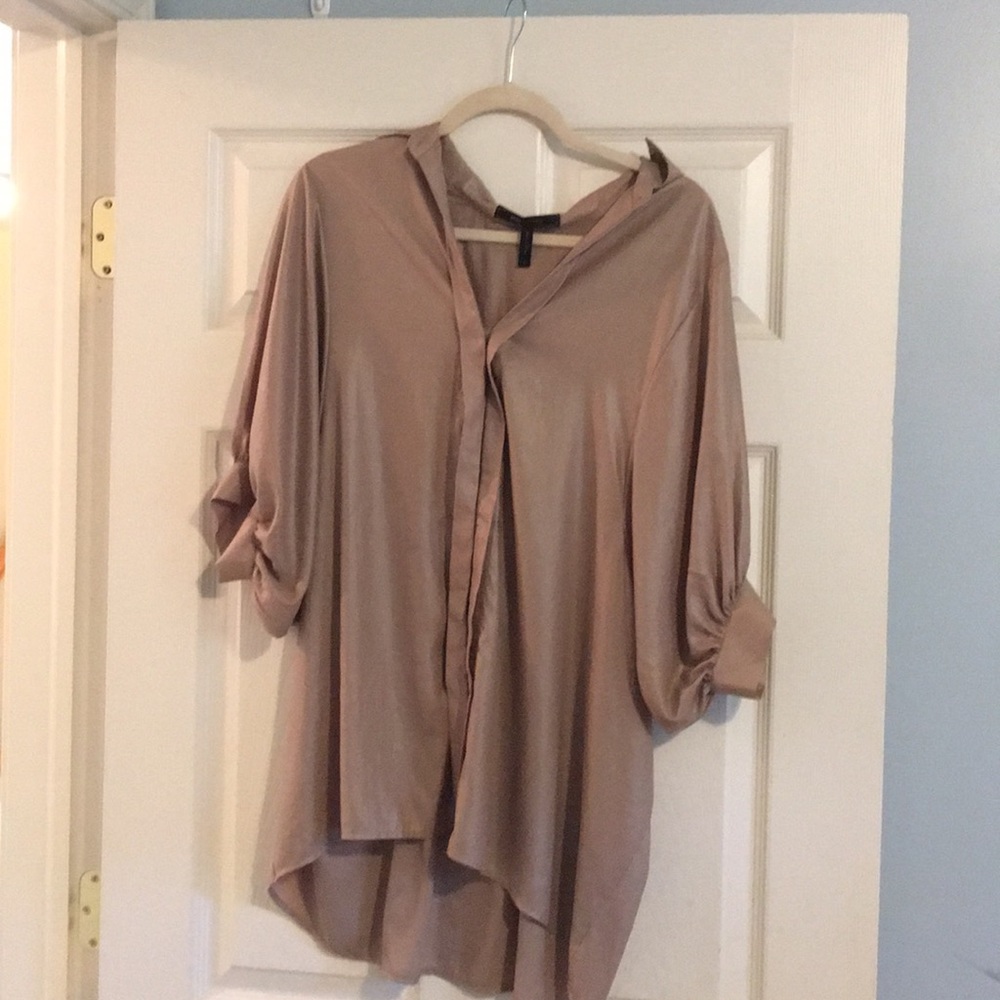Bcbg beautiful blouse shiny gold